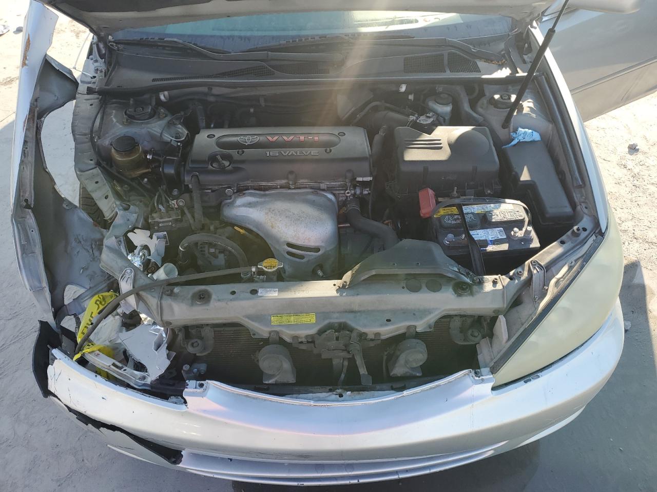 2005 Toyota Camry - Image 11