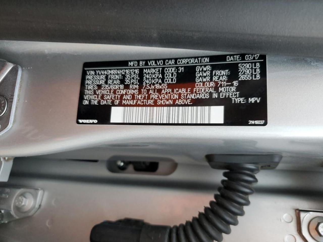 2017 Volvo XC60 - Image 13