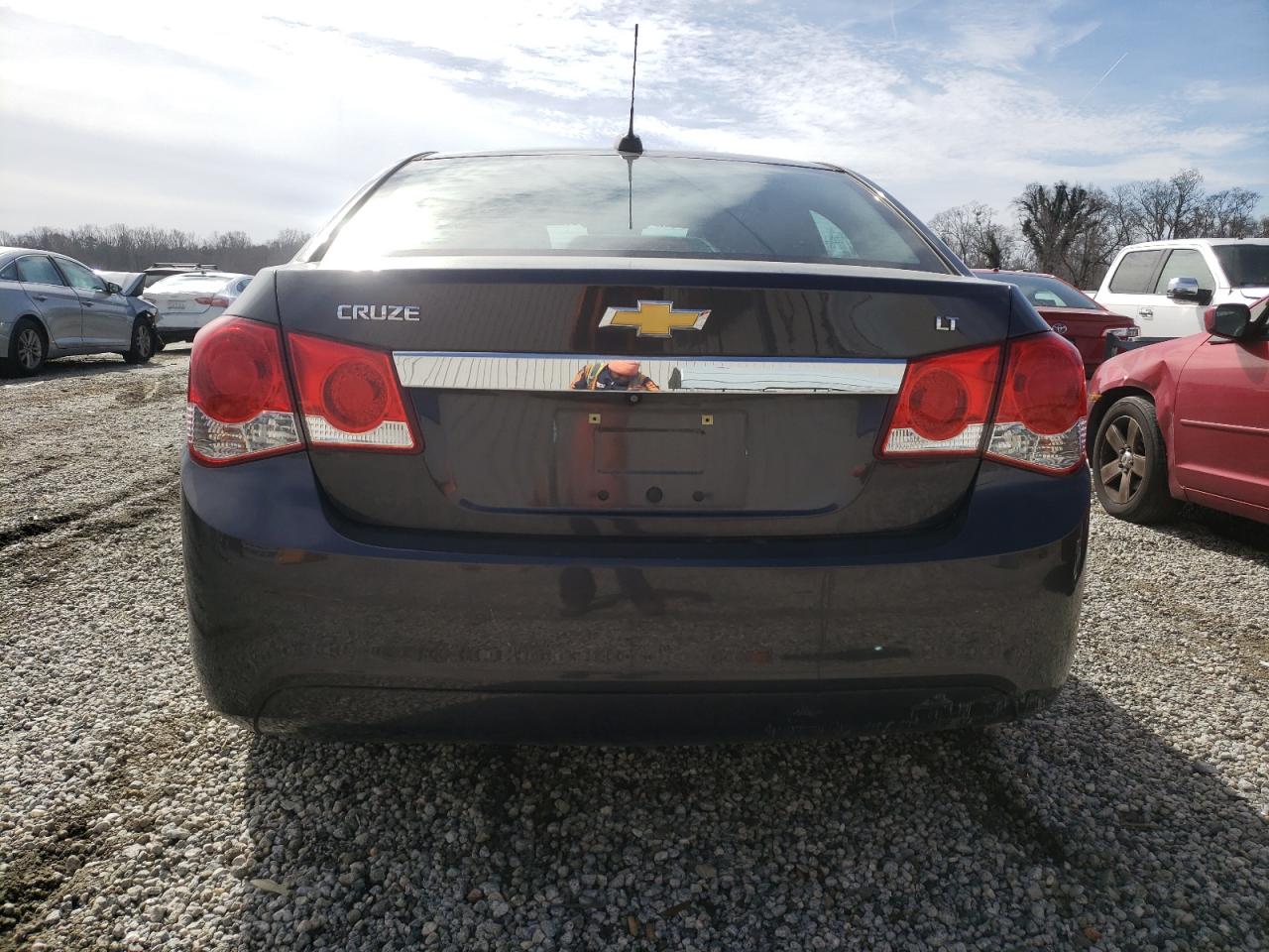 2015 Chevrolet Cruze - Image 6