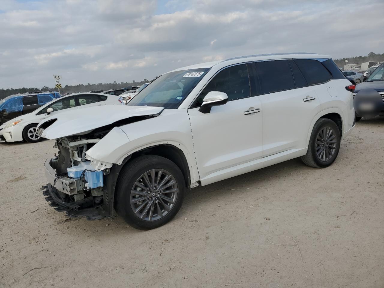 2024 Lexus TX - Image 2