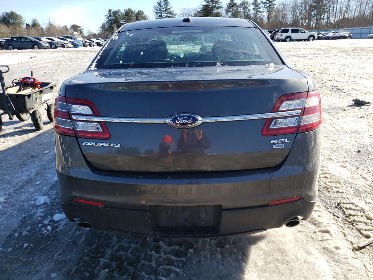 2016 Ford Taurus - Image 6