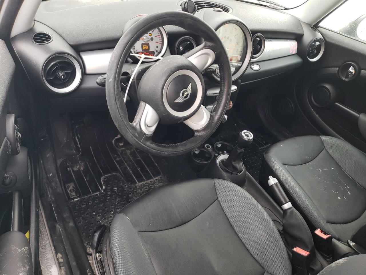 2009 MINI Cooper - Image 8