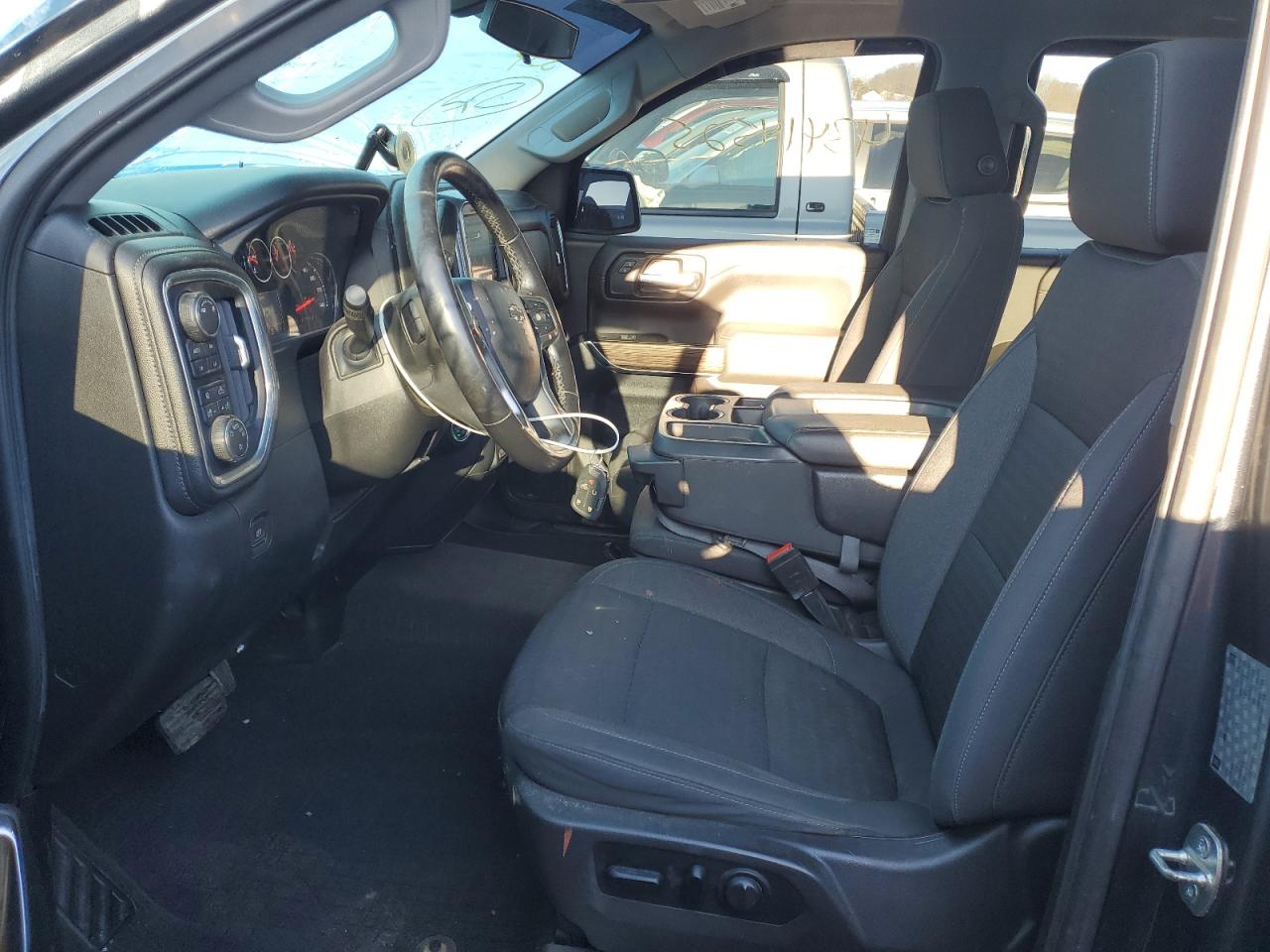 2019 Chevrolet Silverado - Image 7