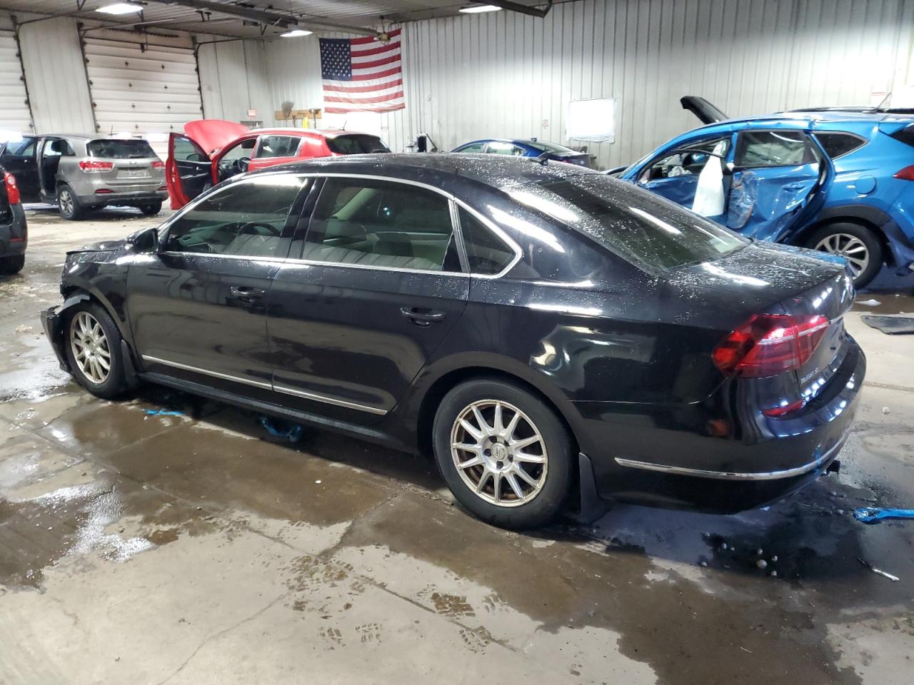 2017 Volkswagen Passat - Image 2