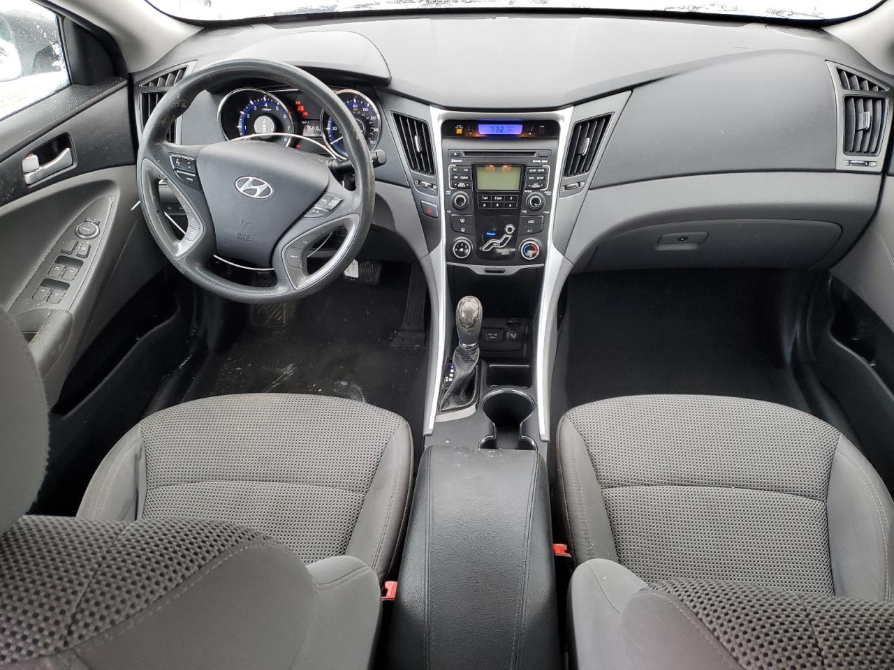 2011 Hyundai Sonata - Image 8