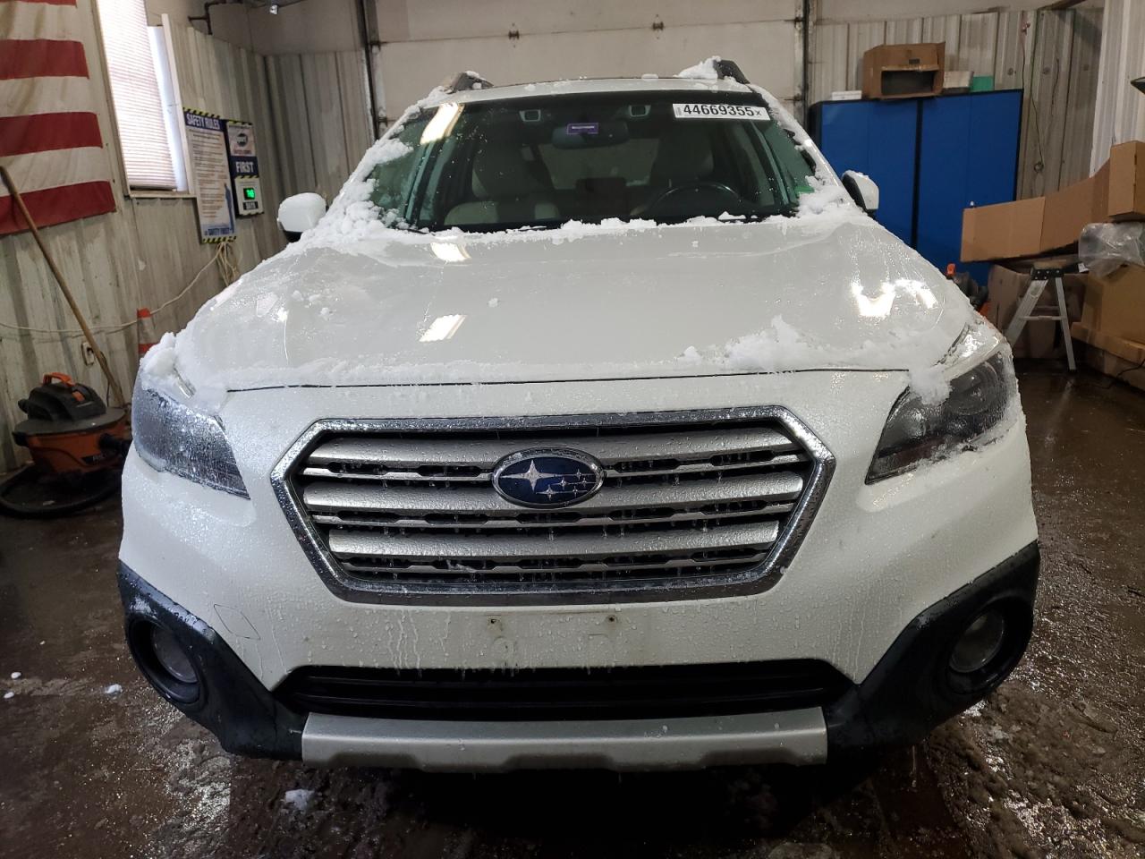 2016 Subaru Outback - Image 5