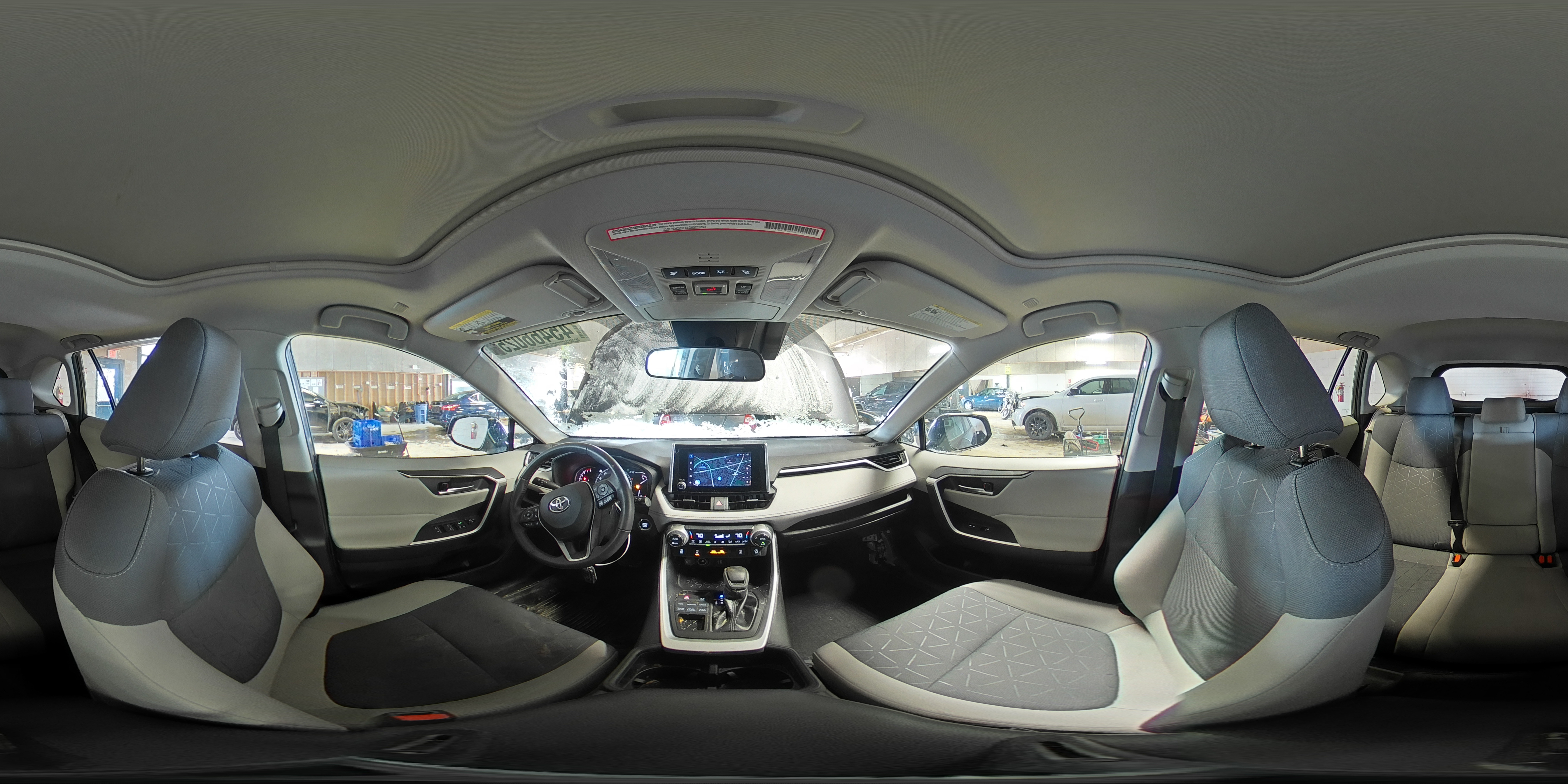 2023 Toyota RAV 4 - Image 14