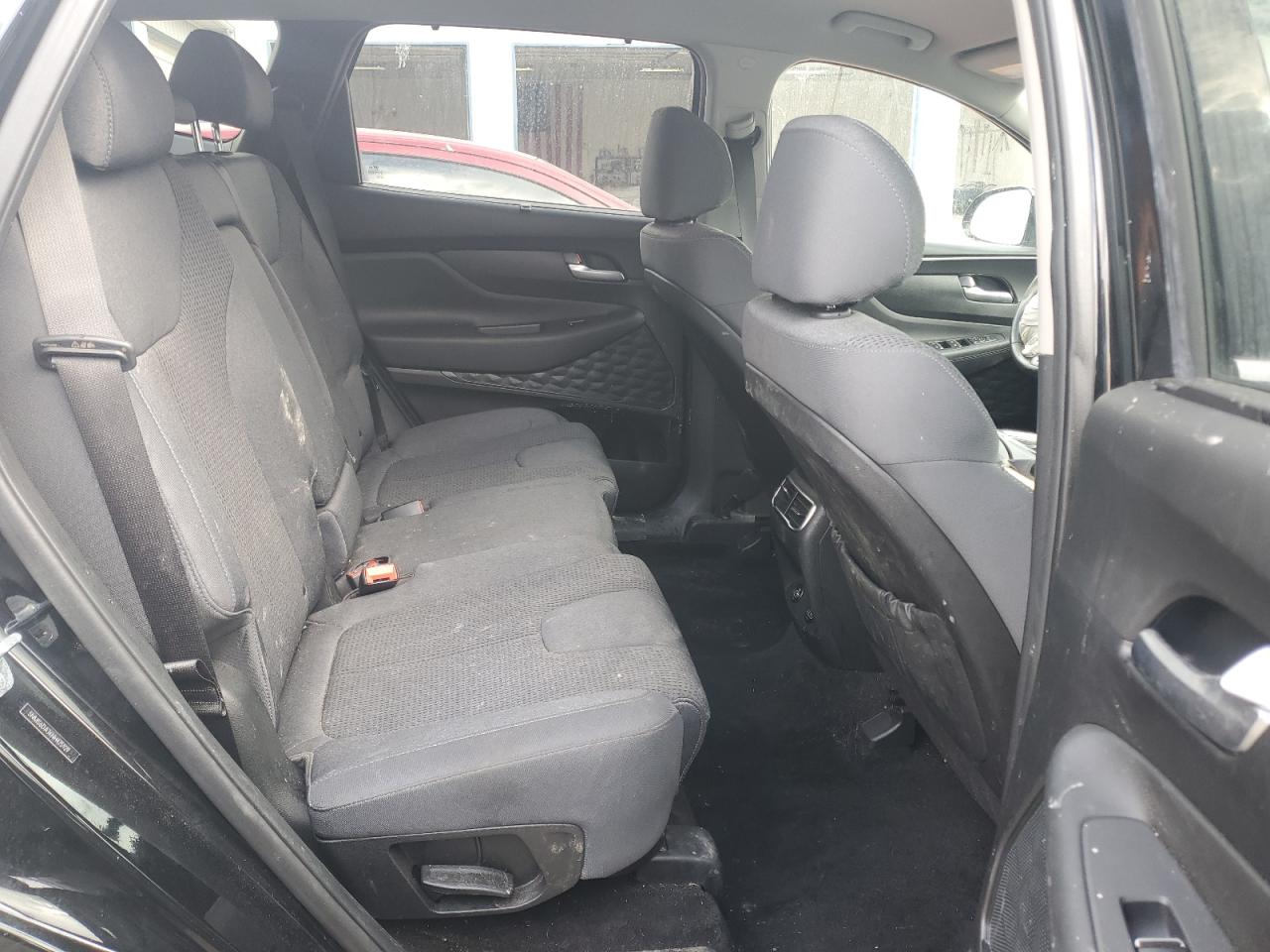 2022 Hyundai Santa Fe - Image 11