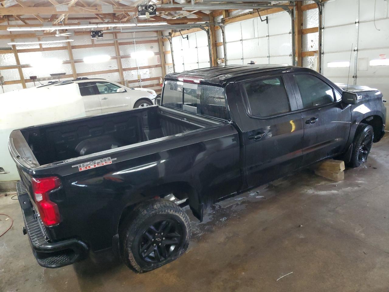 2019 Chevrolet Silverado - Image 3