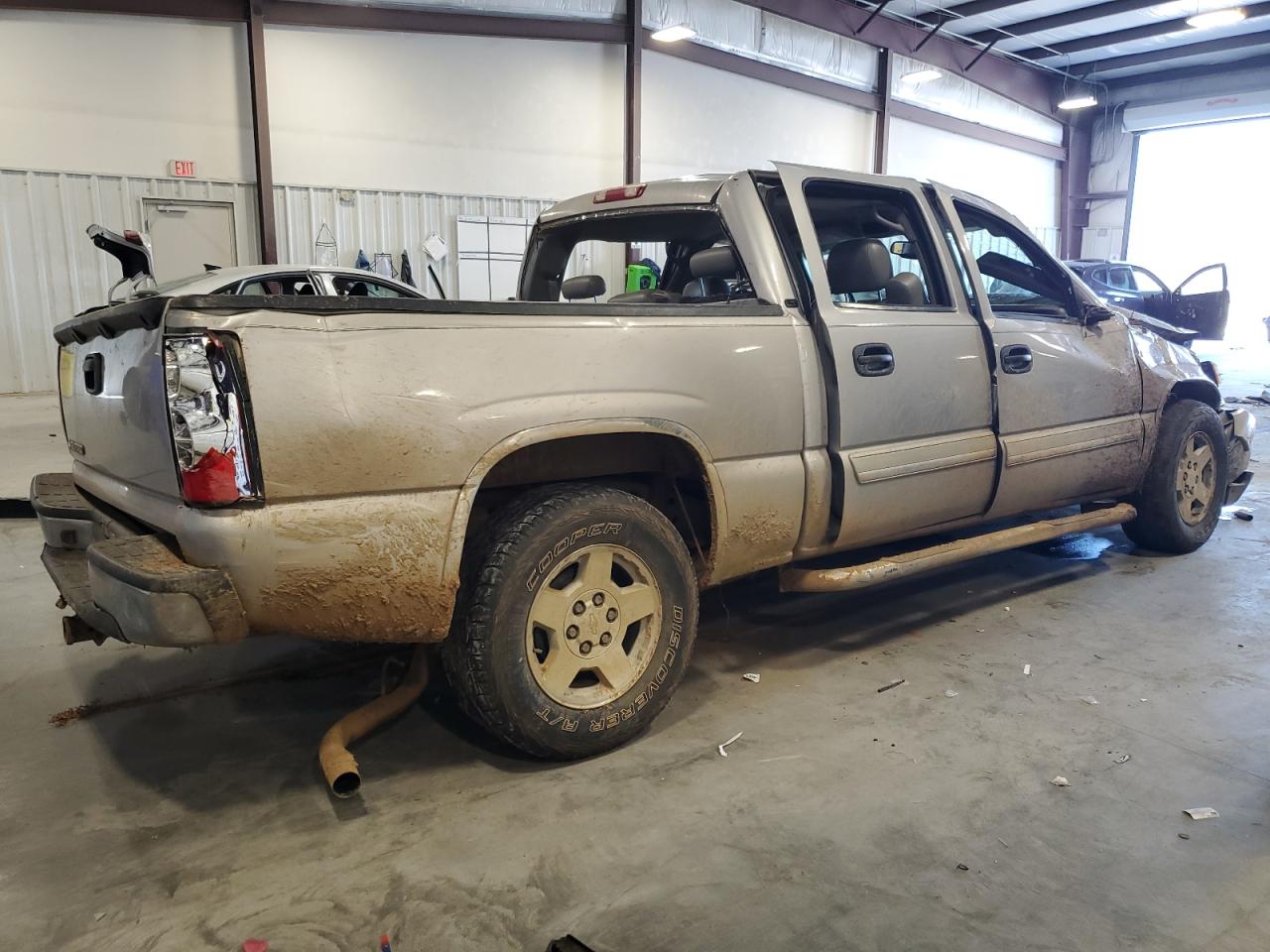 2006 Chevrolet Silverado - Image 3
