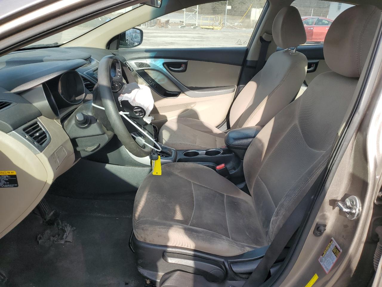 2015 Hyundai Elantra - Image 7