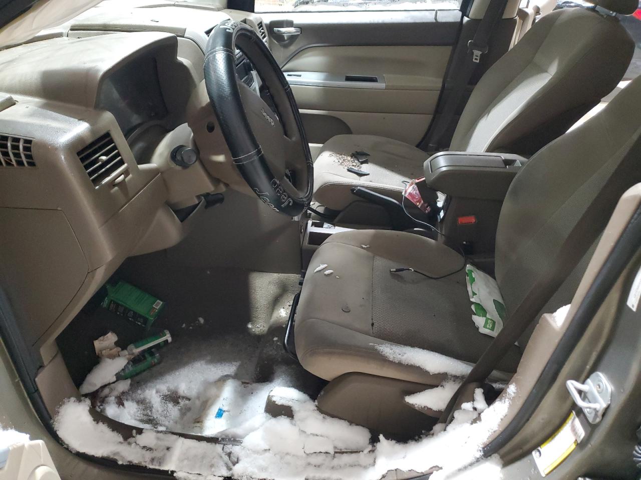 2008 Jeep Compass - Image 7