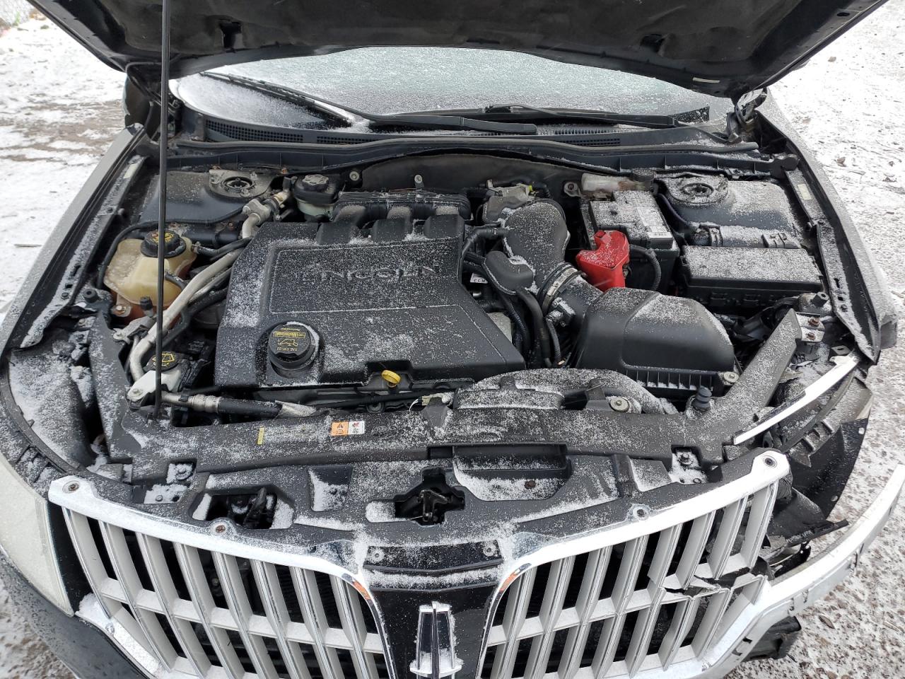2012 Lincoln MKZ - Image 11