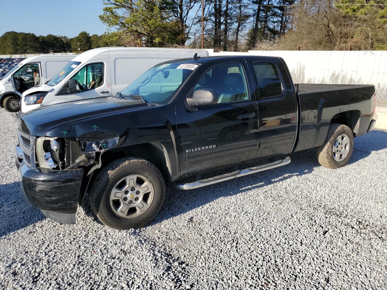 2009 Chevrolet Silverado - Image 1