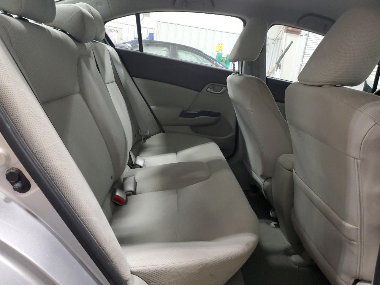 2012 Honda Civic - Image 10