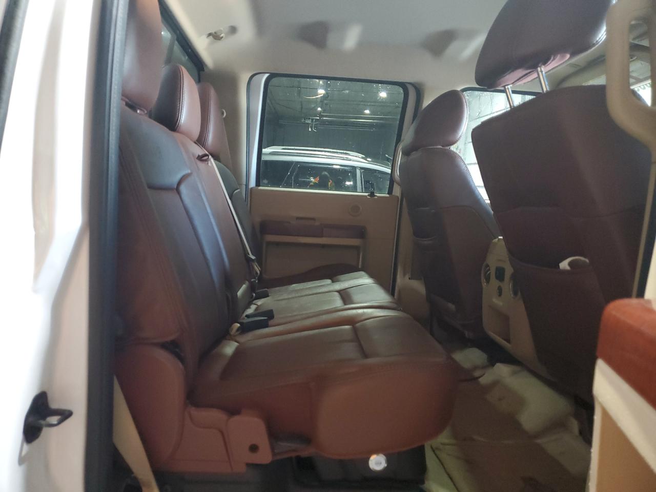 2011 Ford F250 - Image 10