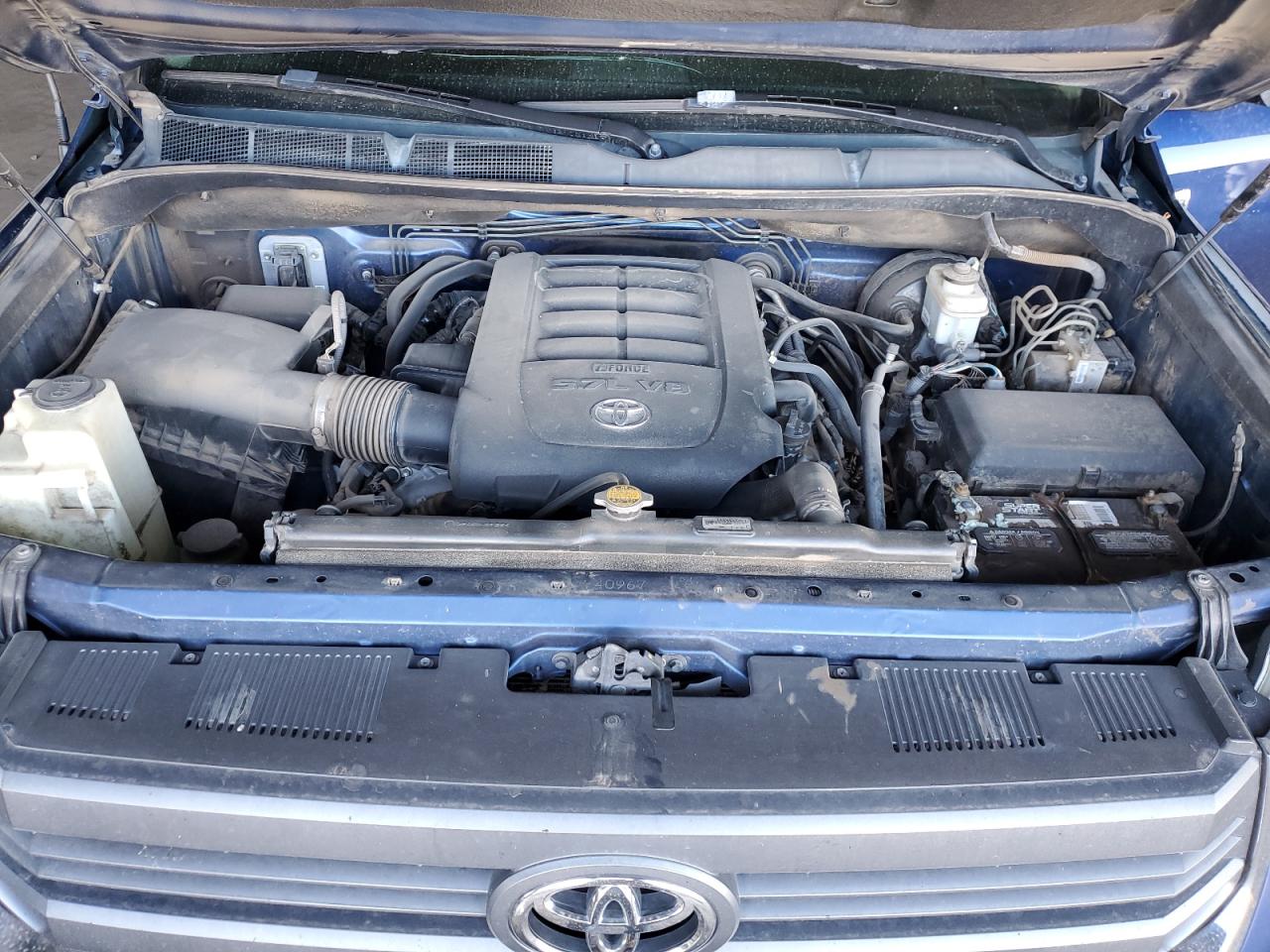 2014 Toyota Tundra - Image 11