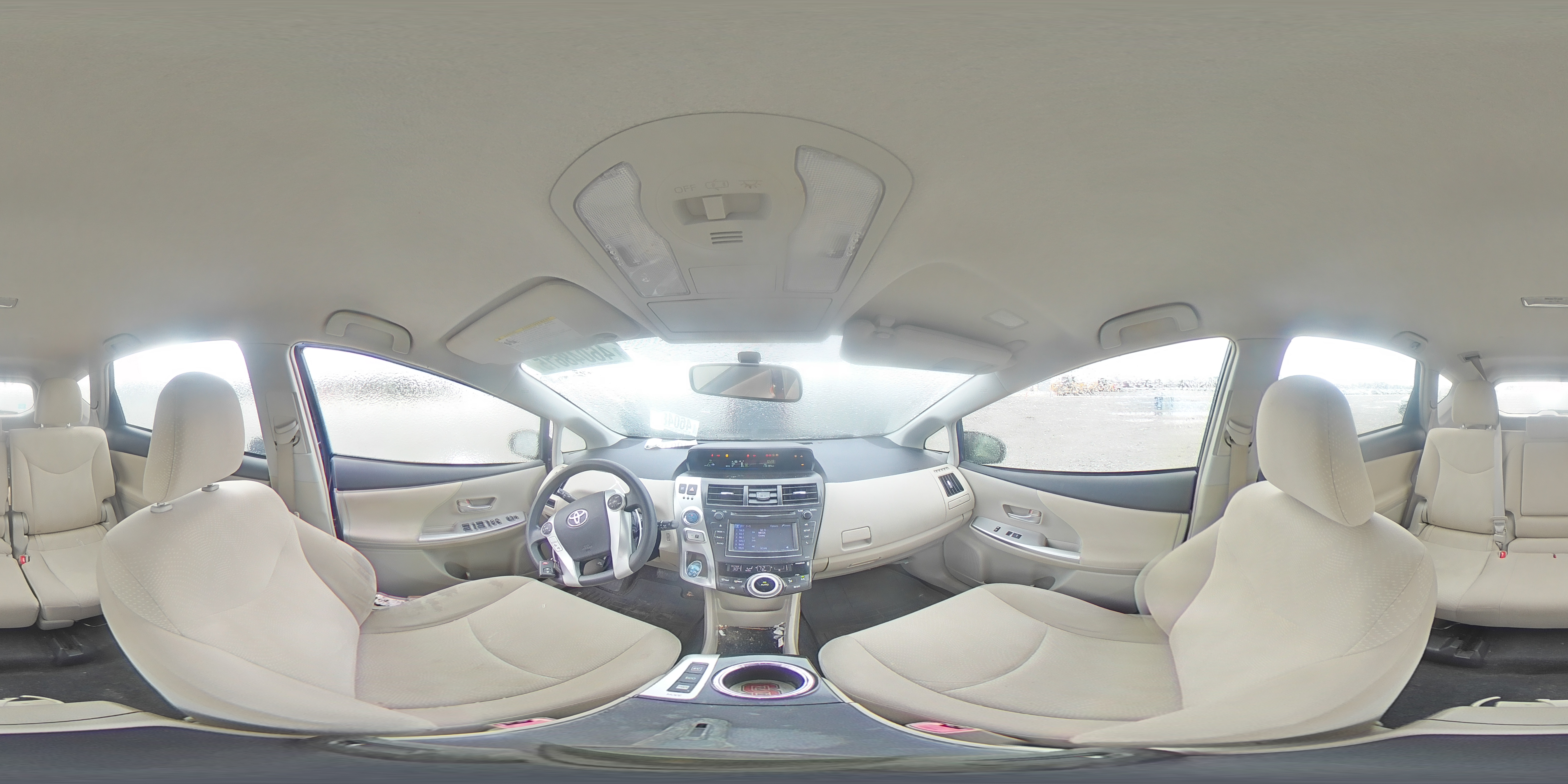 2012 Toyota Prius - Image 13