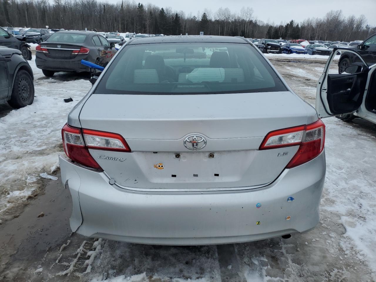 2014 Toyota Camry - Image 6