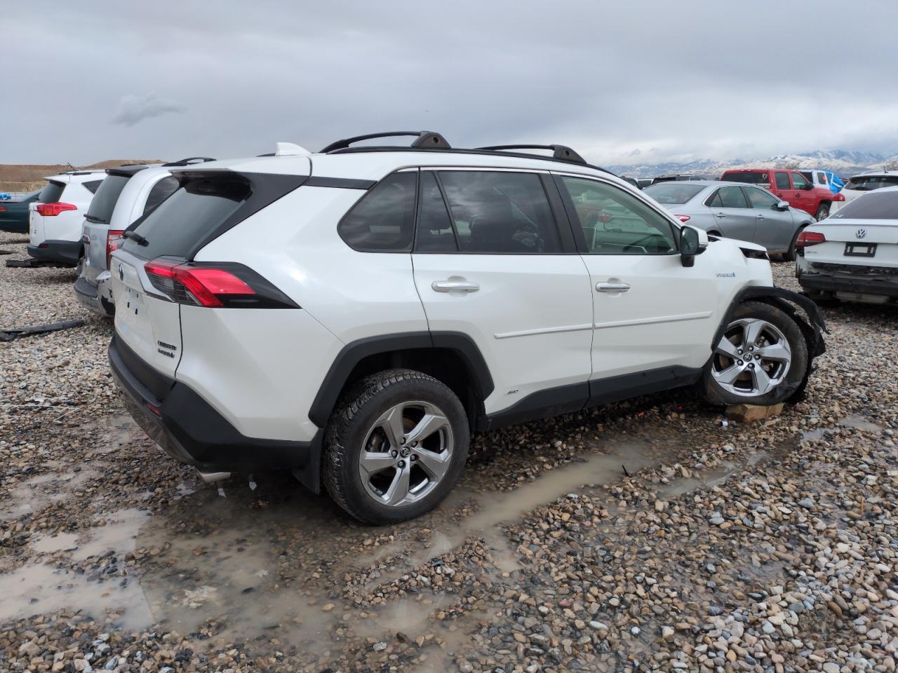 2019 Toyota RAV 4 - Image 3