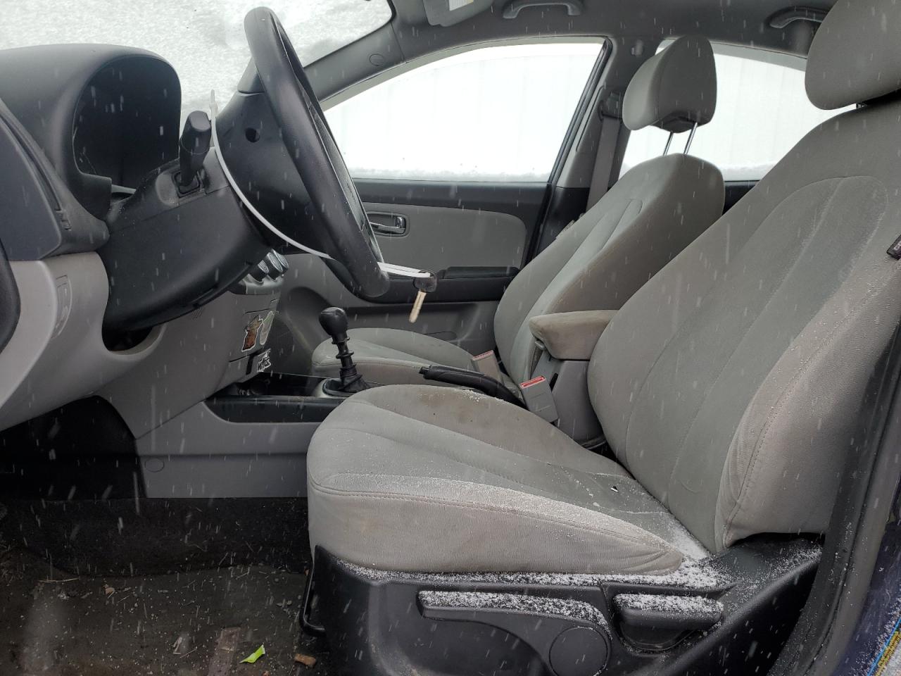 2010 Hyundai Elantra - Image 7