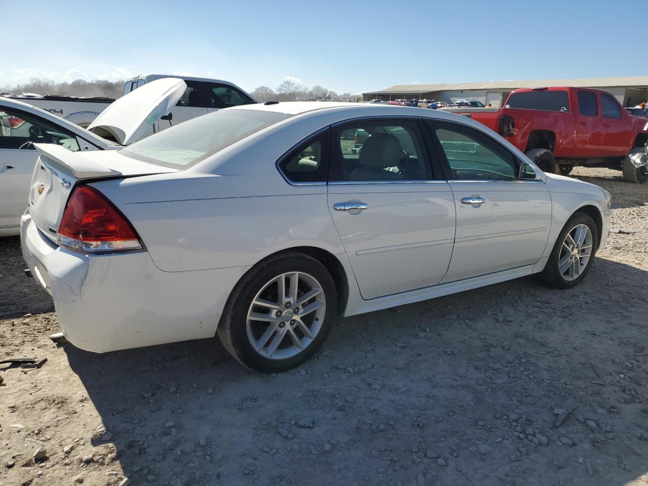 2016 Chevrolet Impala - Image 3