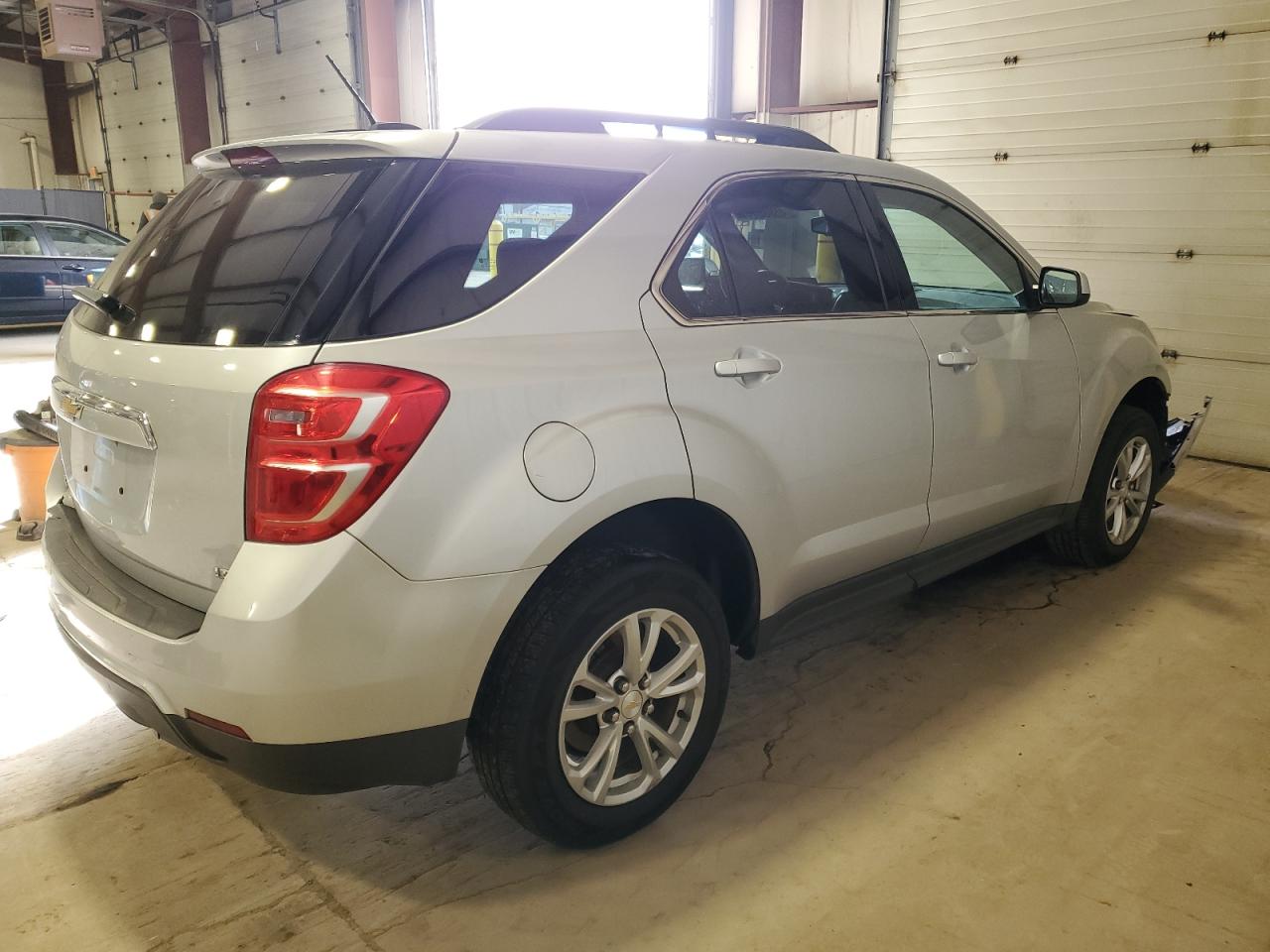 2017 Chevrolet Equinox - Image 3