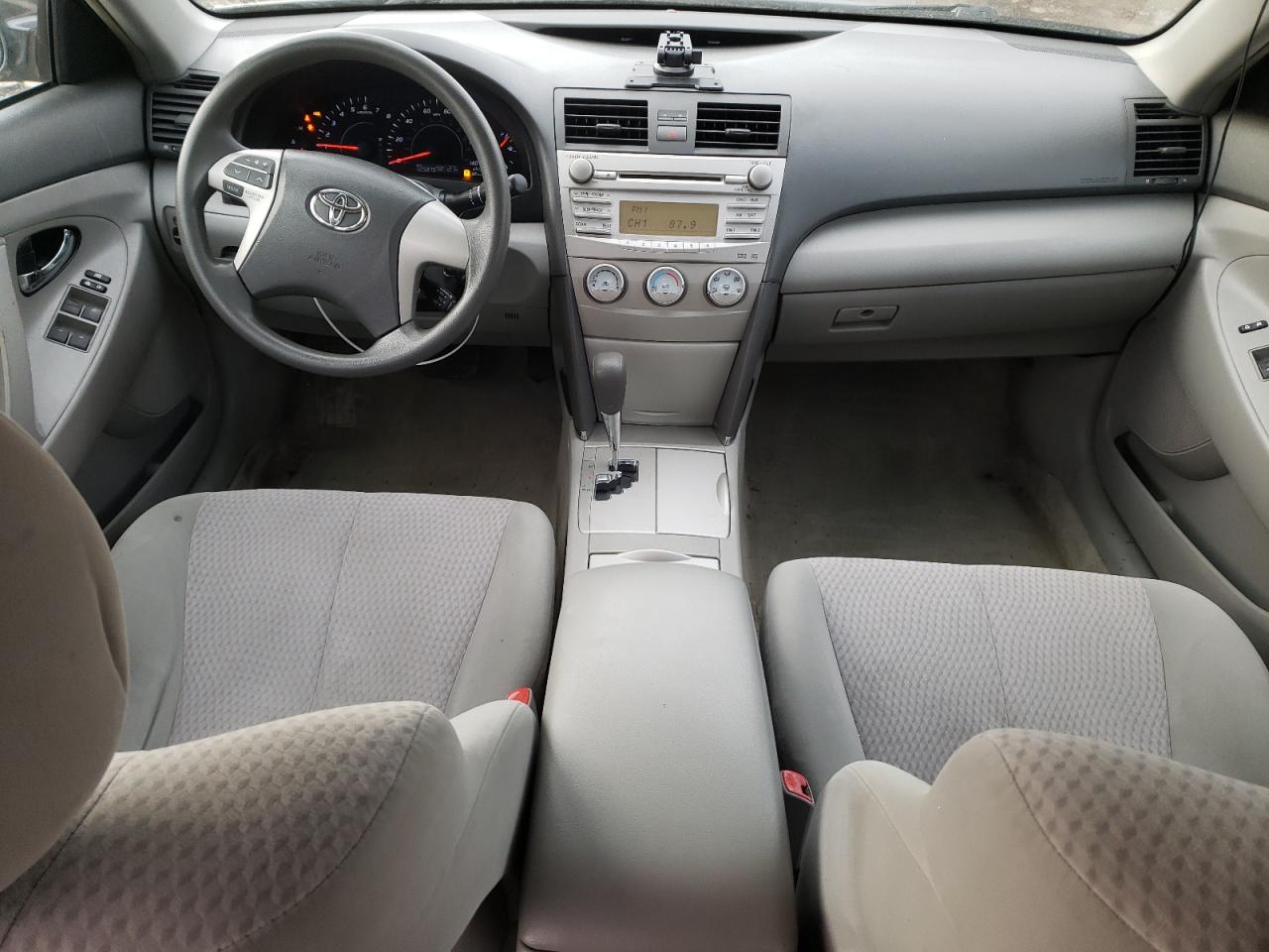 2010 Toyota Camry - Image 8