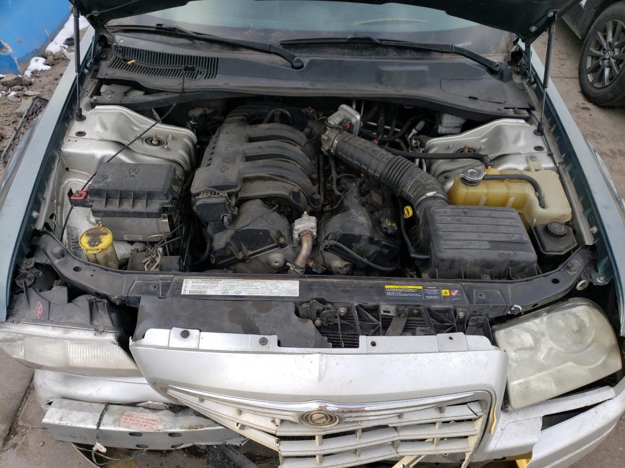 2006 Chrysler 300 - Image 11