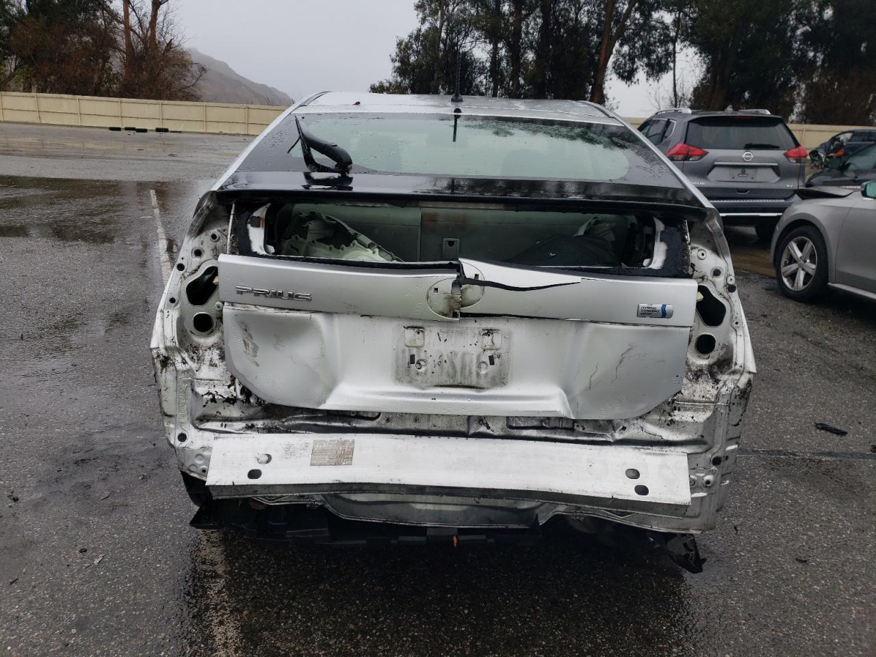 2013 Toyota Prius - Image 6