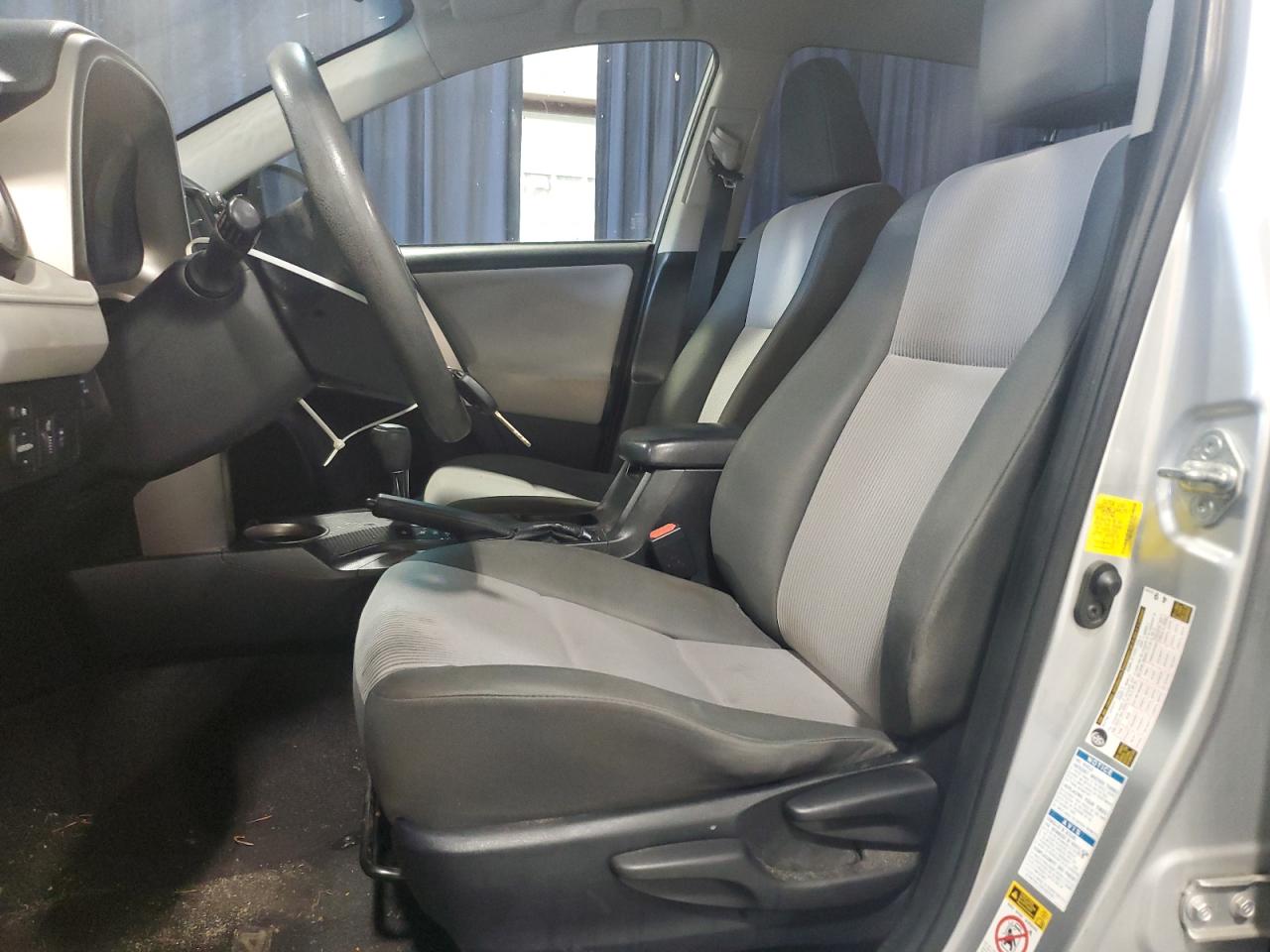 2015 Toyota RAV 4 - Image 7