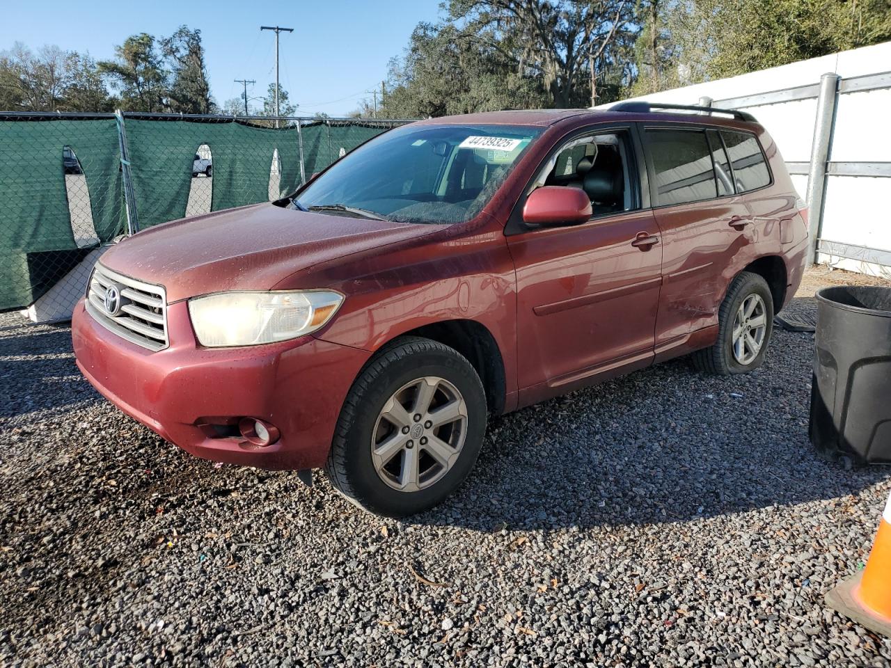 2010 Toyota Highlander - Image 1