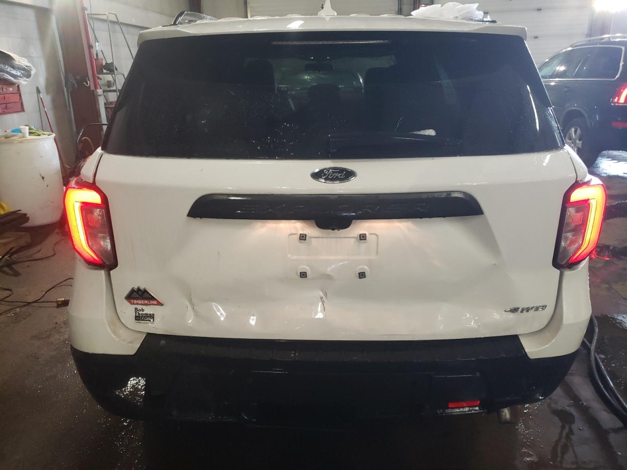 2022 Ford Explorer - Image 6
