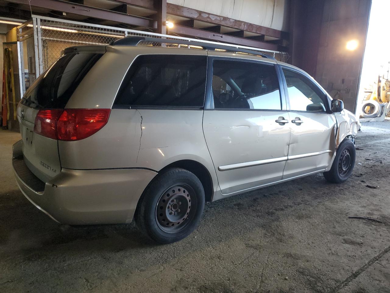 2007 Toyota Sienna - Image 3