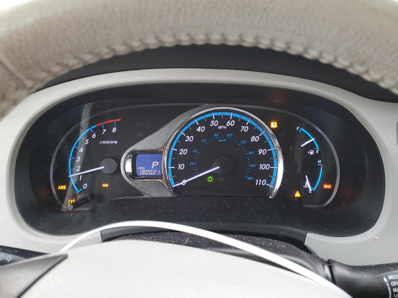 2013 Toyota Sienna - Image 9