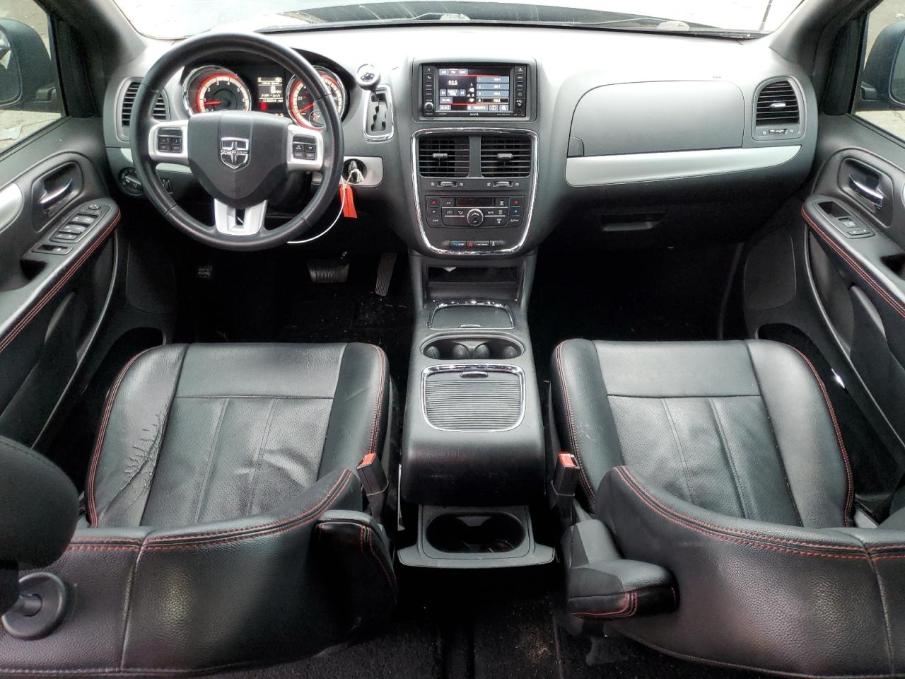 2016 Dodge Caravan - Image 8