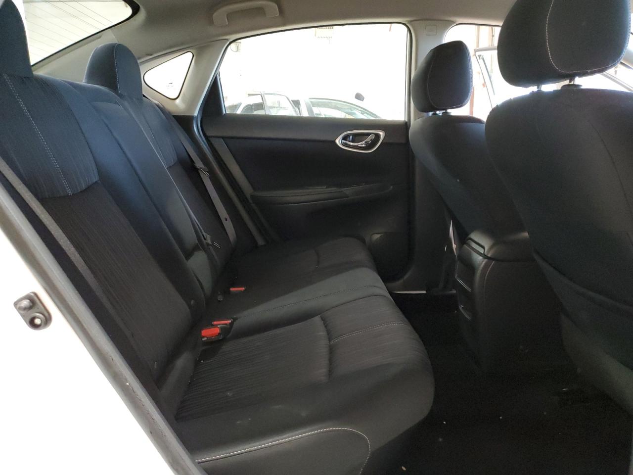 2017 Nissan Sentra - Image 10