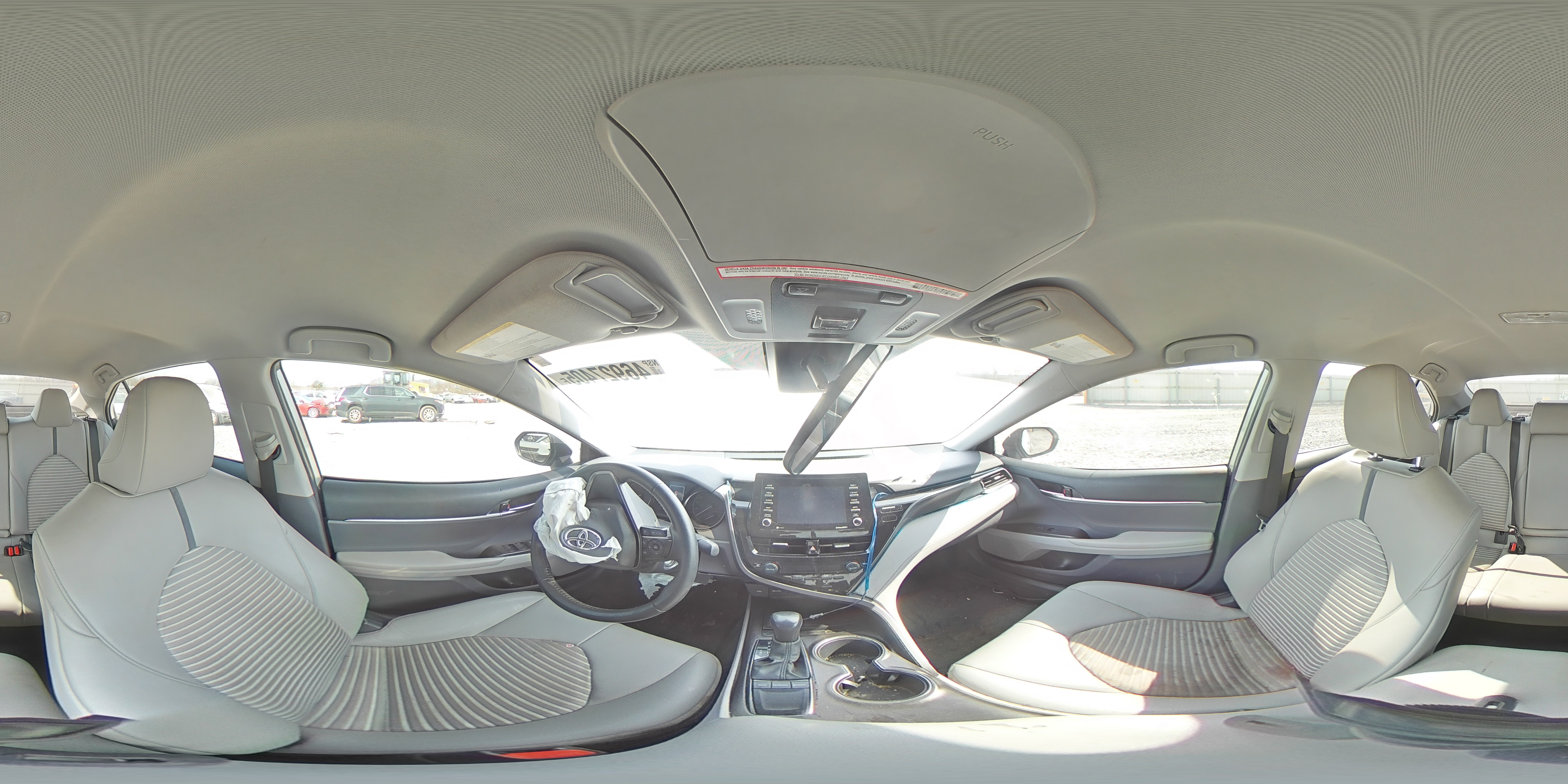 2022 Toyota Camry - Image 13