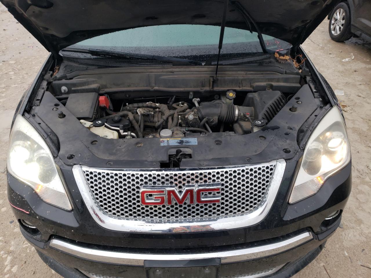 2012 GMC Acadia - Image 12