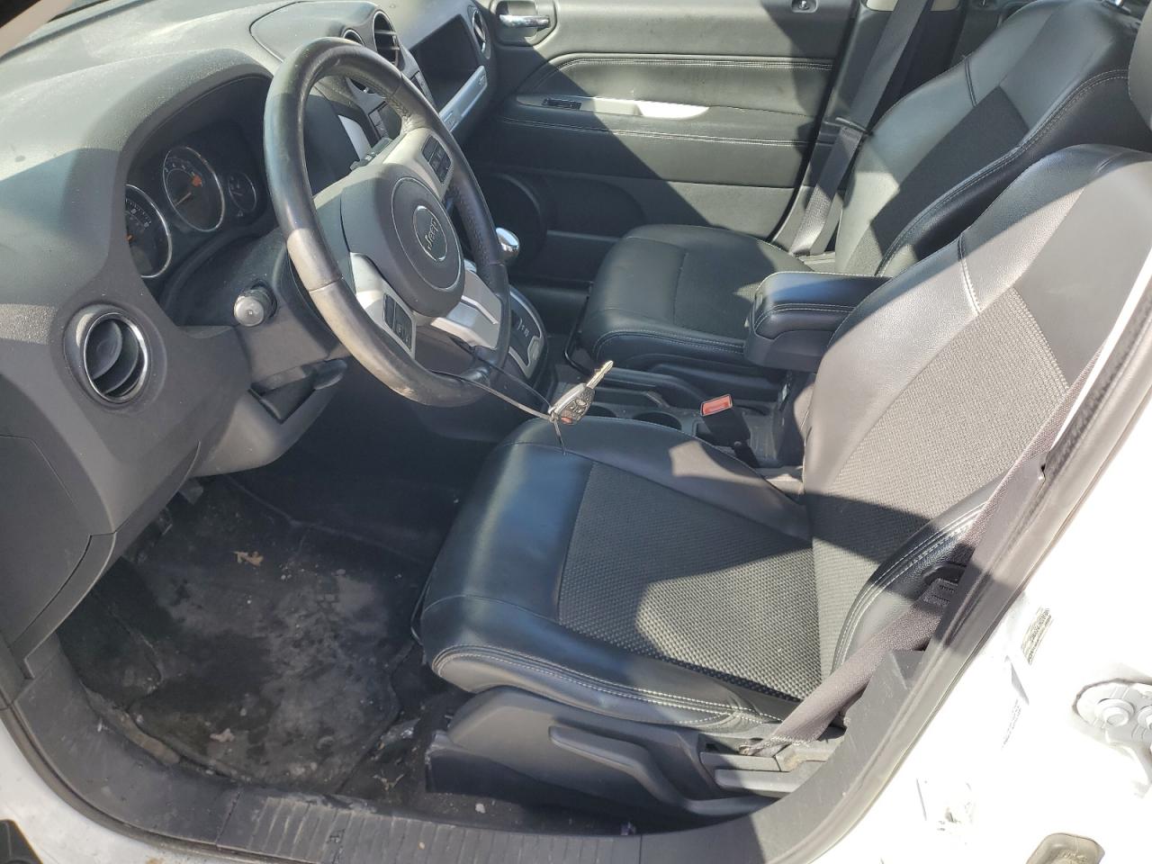 2017 Jeep Compass - Image 7