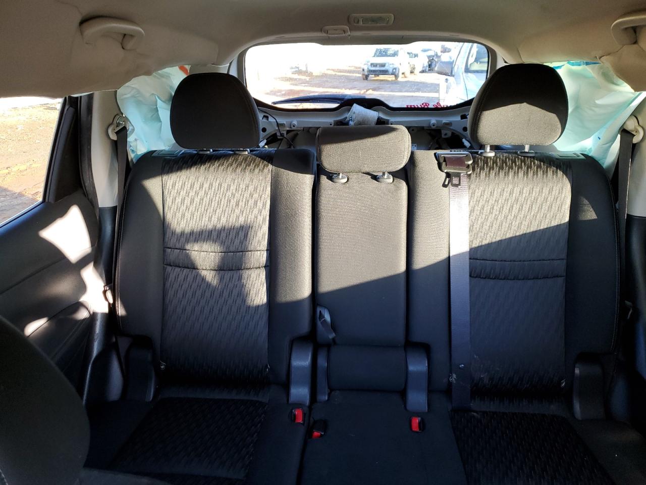 2017 Nissan Rogue - Image 10