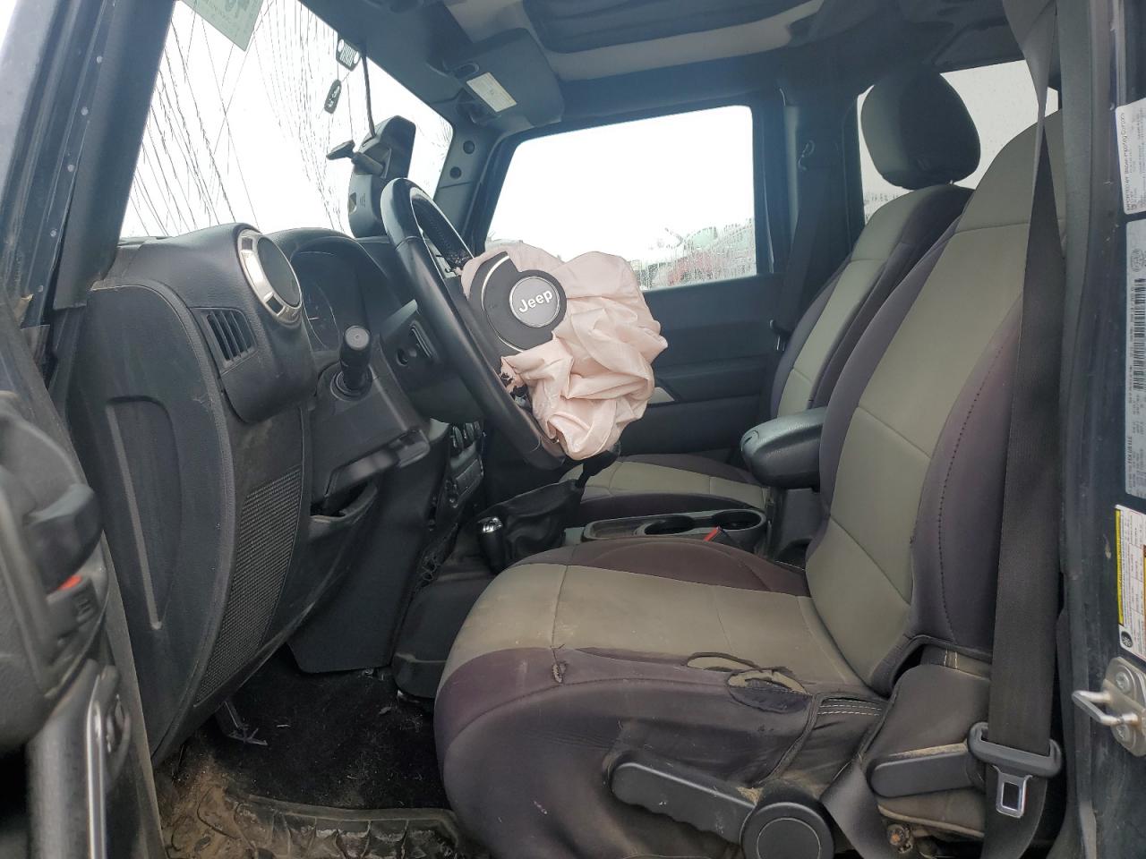 2017 Jeep Wrangler - Image 7