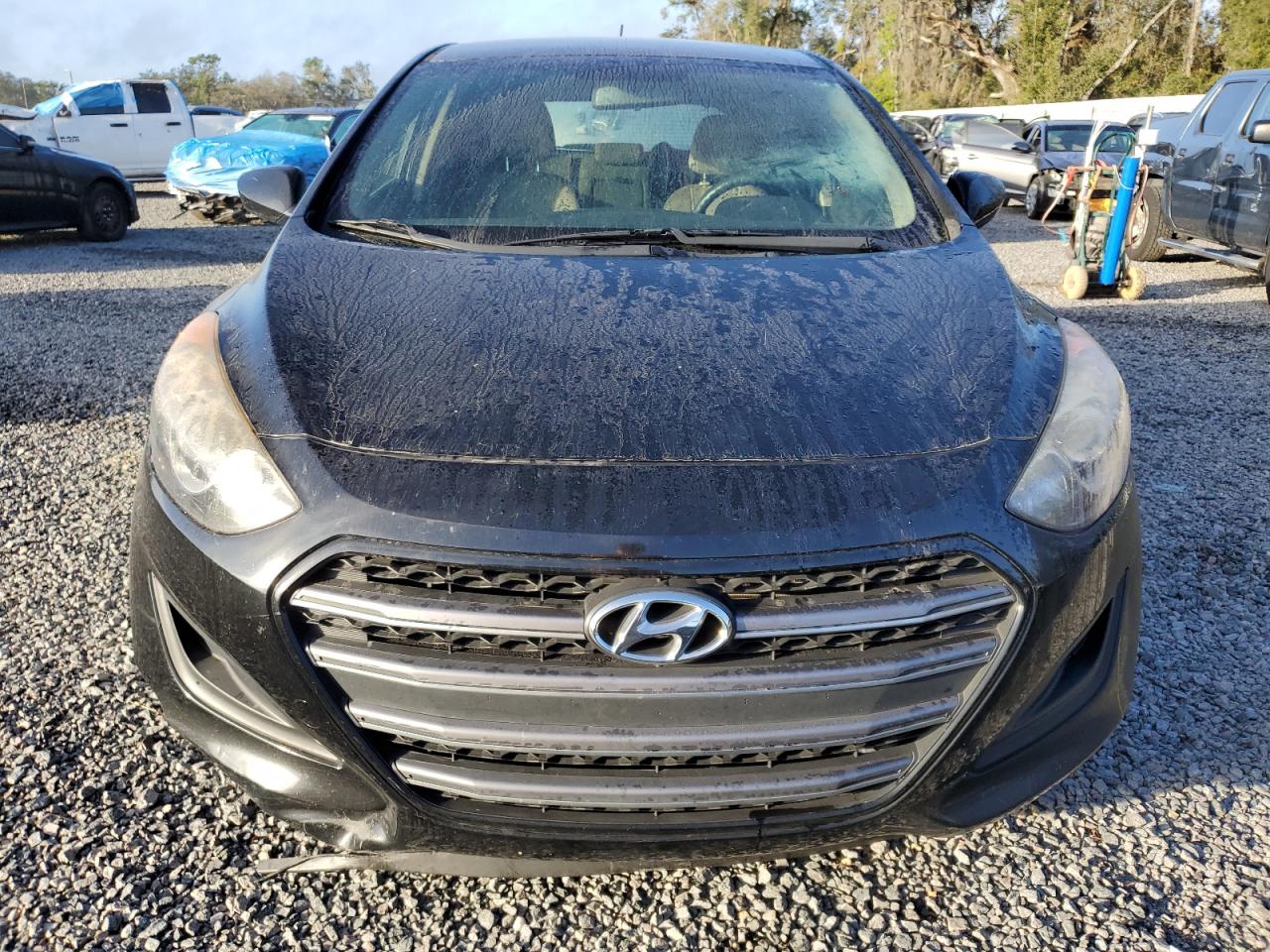 2016 Hyundai Elantra - Image 5