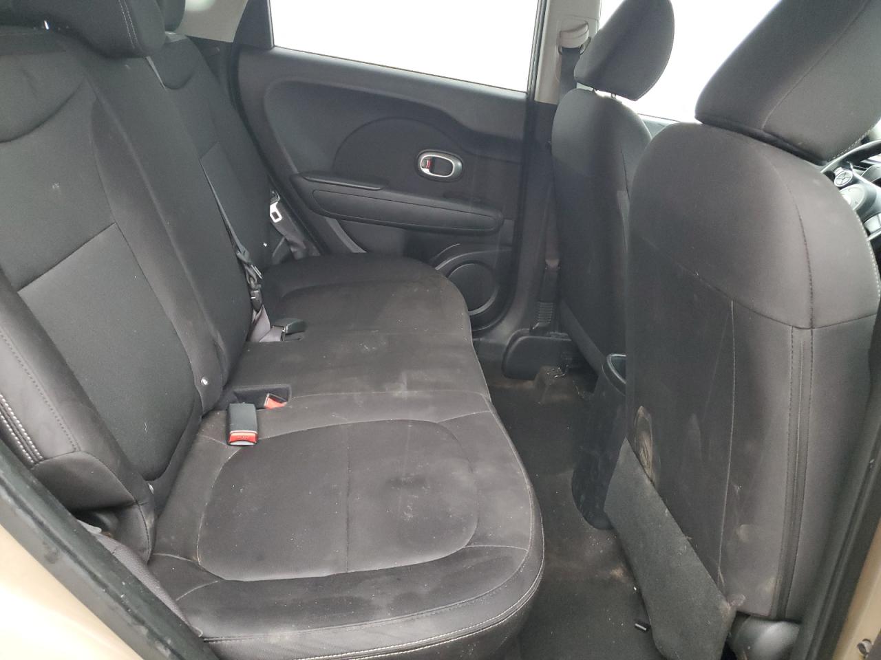 2015 Kia Soul - Image 12