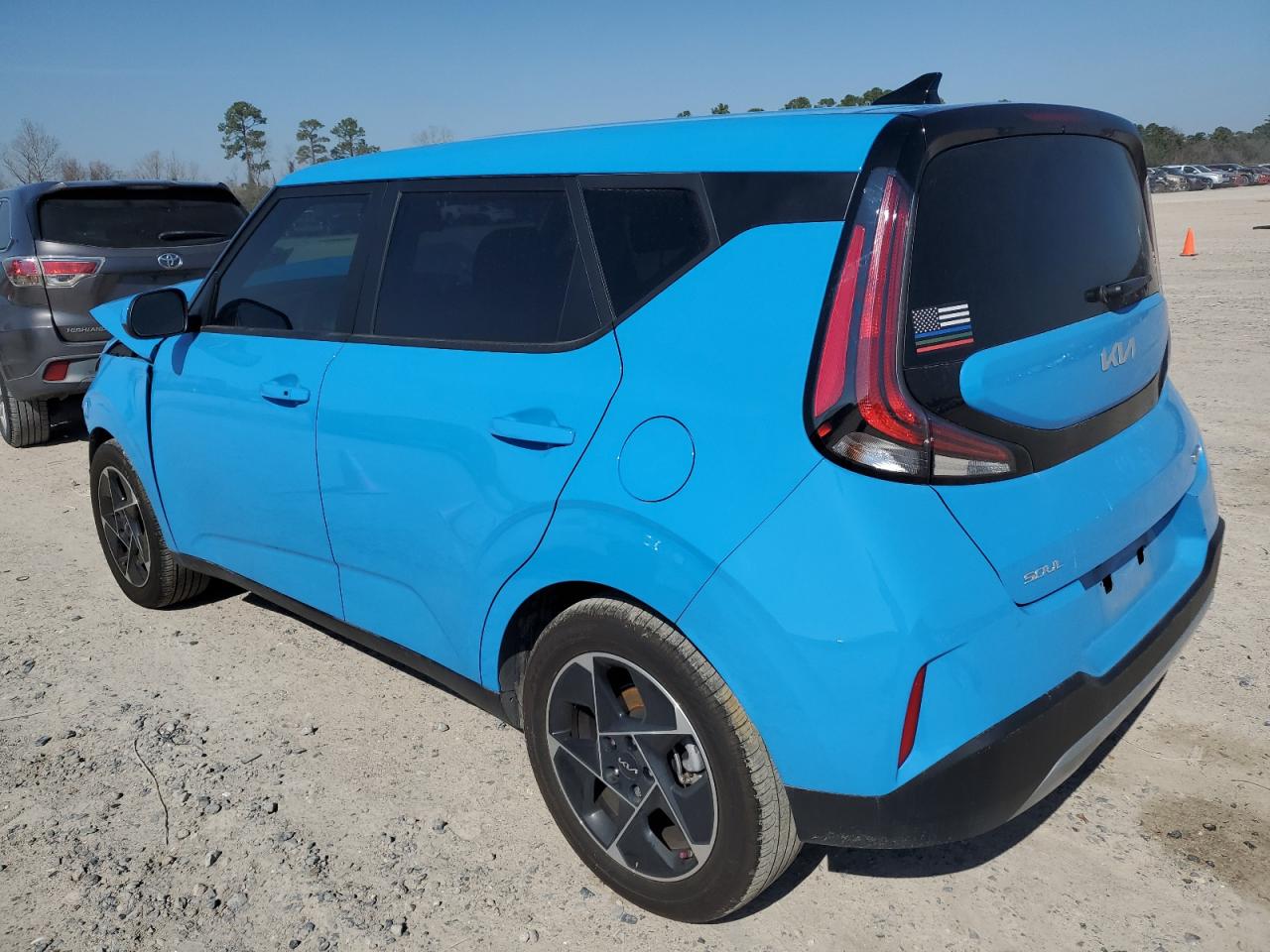 2023 Kia Soul - Image 2