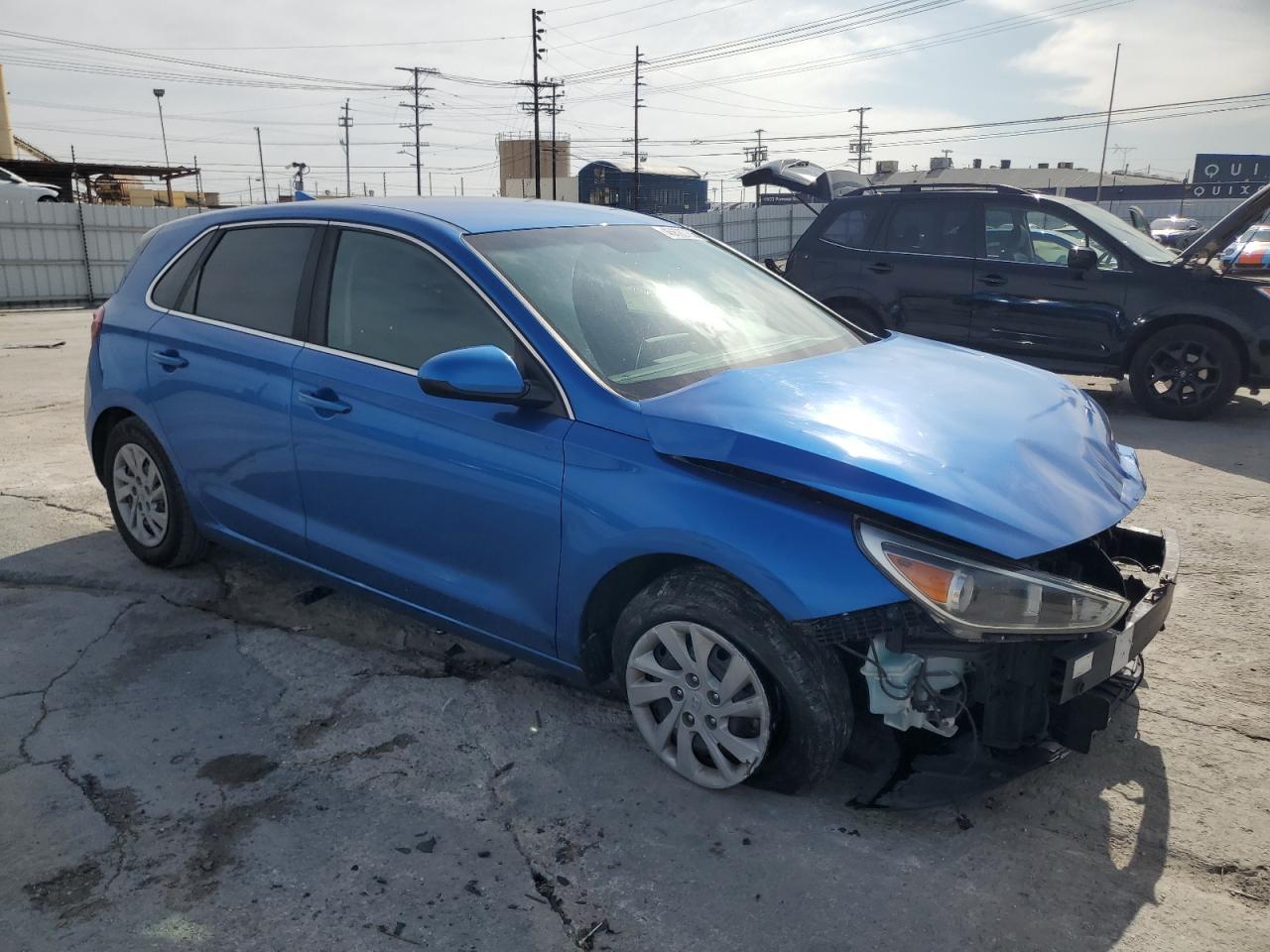 2018 Hyundai Elantra - Image 4