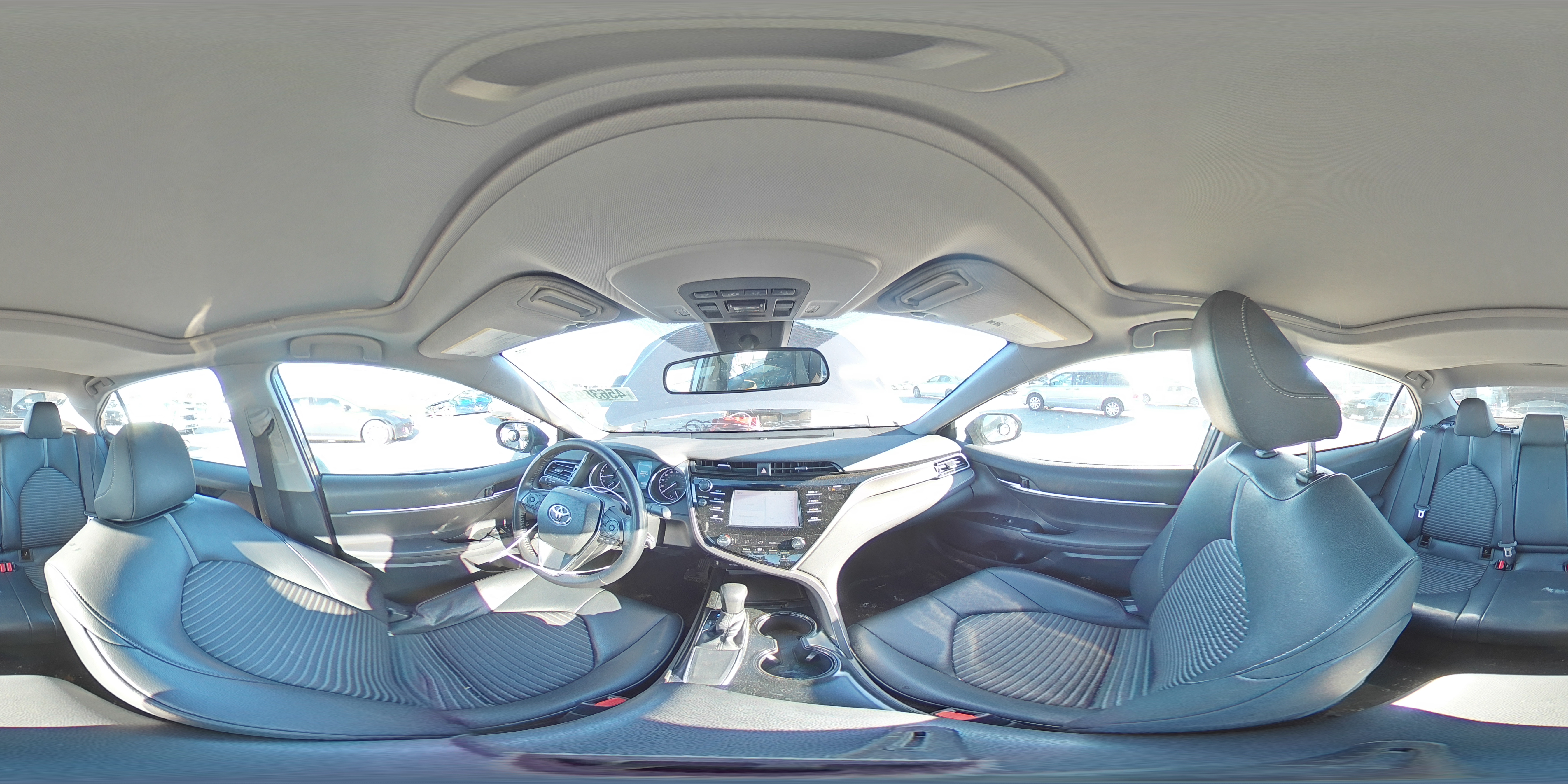 2019 Toyota Camry - Image 13