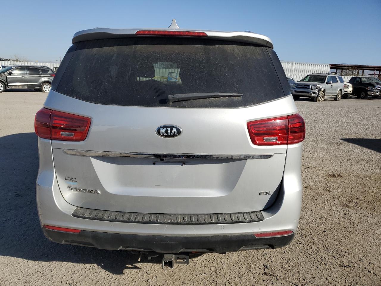 2020 Kia Sedona - Image 6