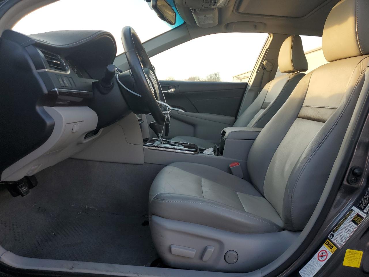 2014 Toyota Camry - Image 7