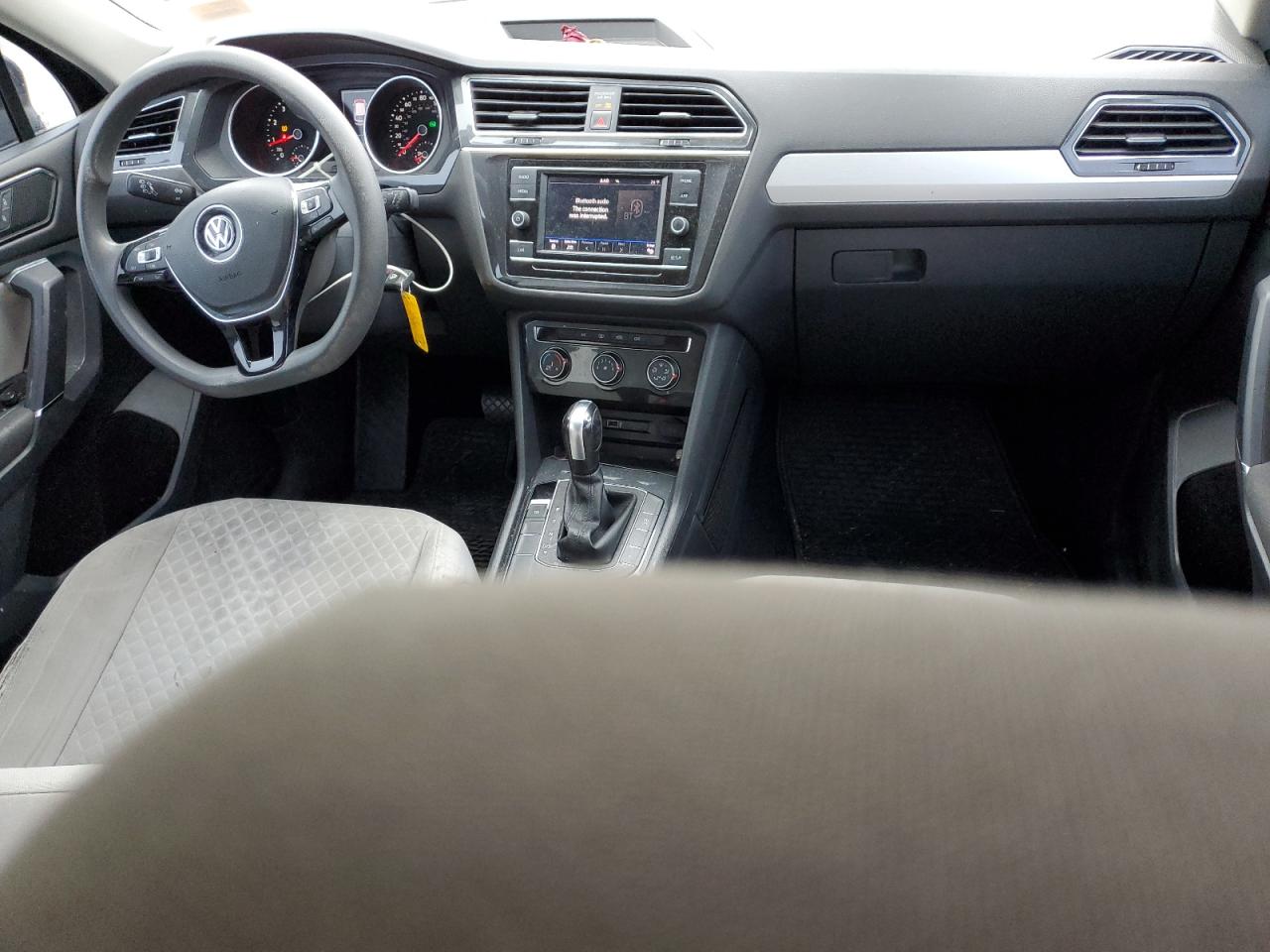 2018 Volkswagen Tiguan - Image 8